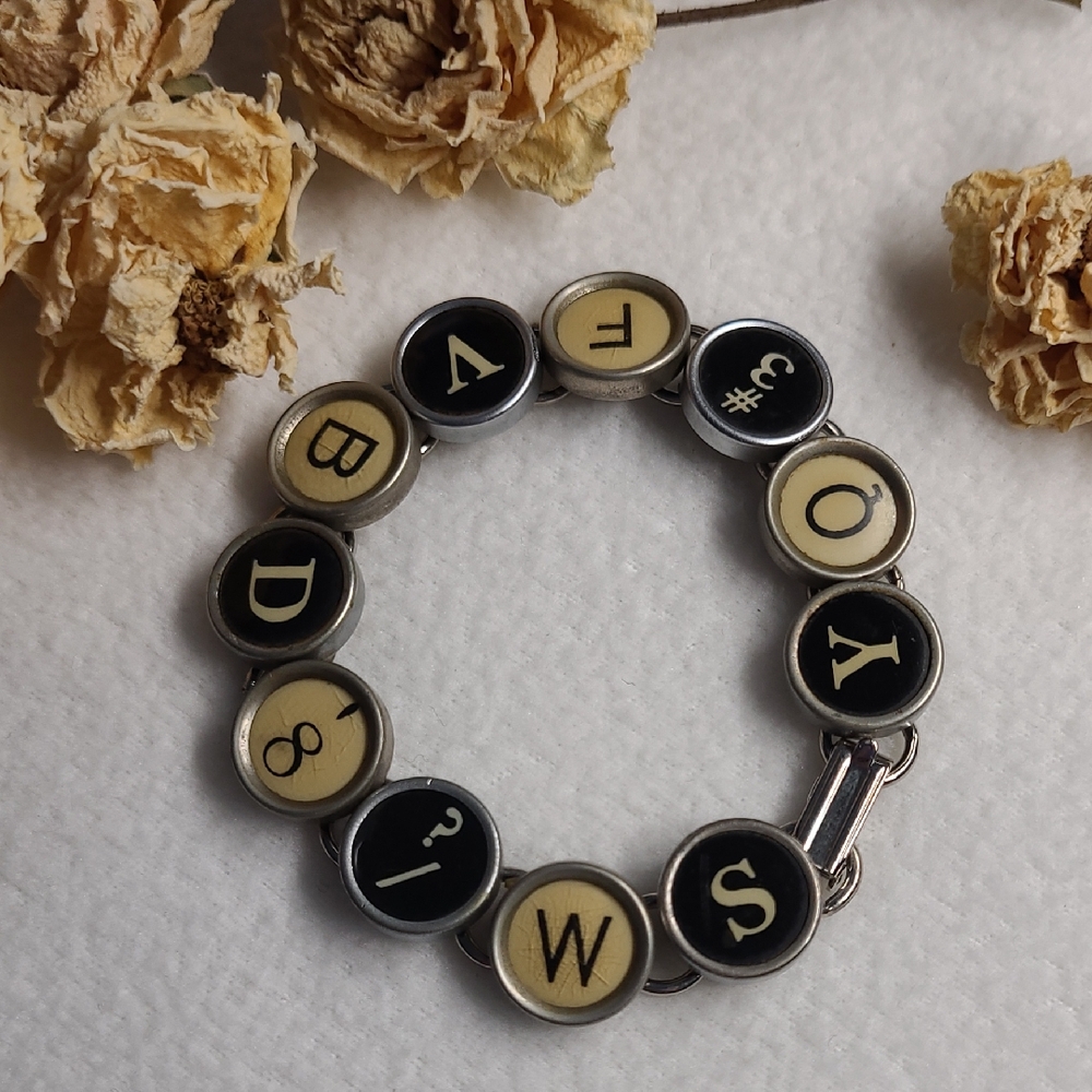 Vintage Typewriter Keys Bracelet Random Retro Black Cream Silvertone Preowned